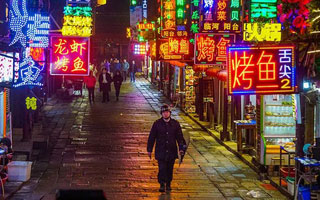 中航門楣彩：助力夜市地攤屏！